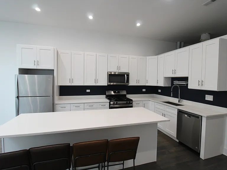 1474 N Milwaukee Ave #3F — Photo 4