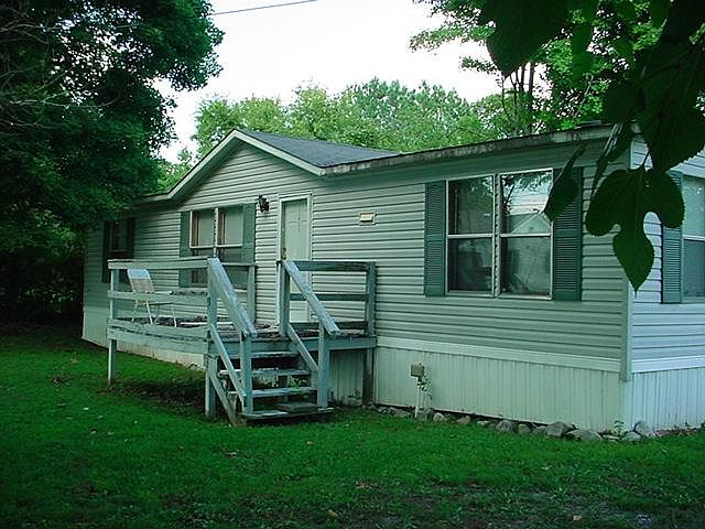 1st image of 211 Carroll Ave