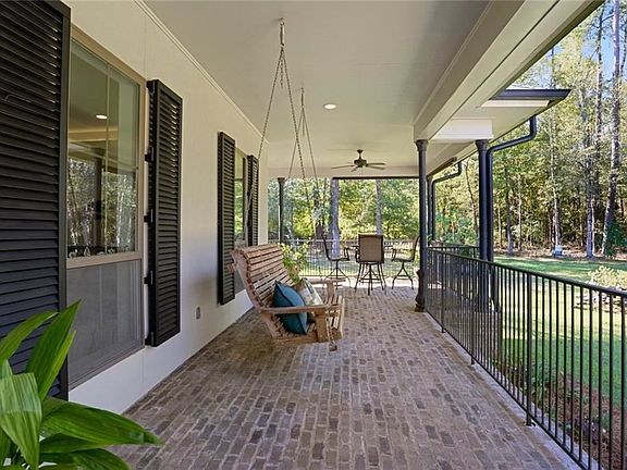 4th image of 445 Marina Oaks Dr