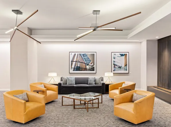 100 United Nations Plaza image 13 of 15