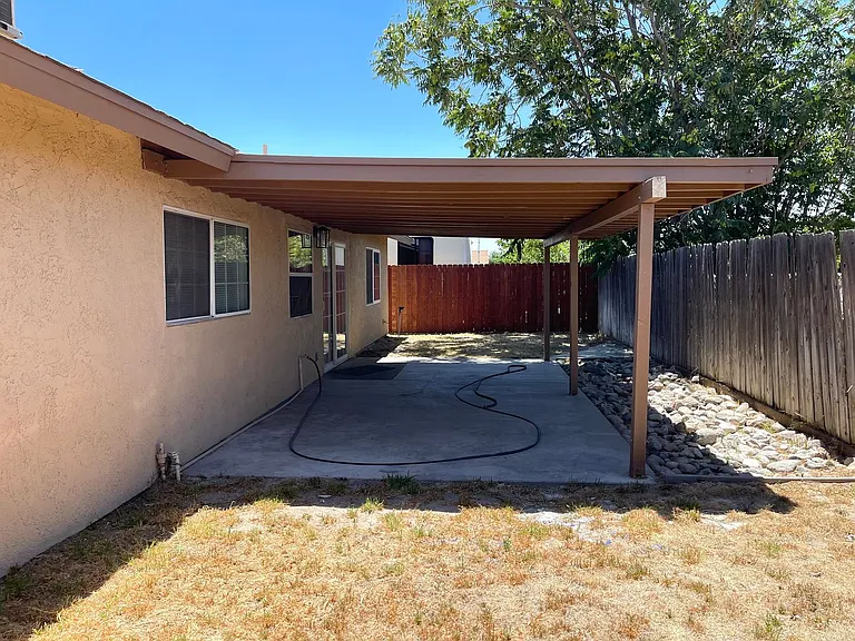 2698 San Anselmo Ave — Photo 26