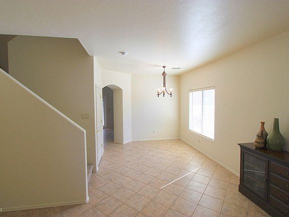2nd image of 3404 N Sand Creek Ct