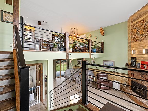 4th image of 1235 Kings Rd