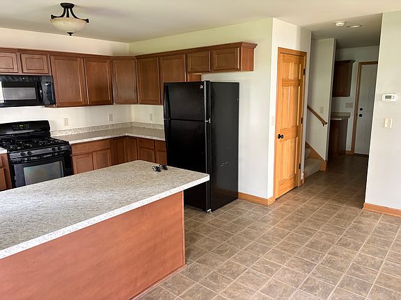 3rd image of 222 W Park Ave #224
