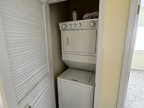 Washer/dryer conveys