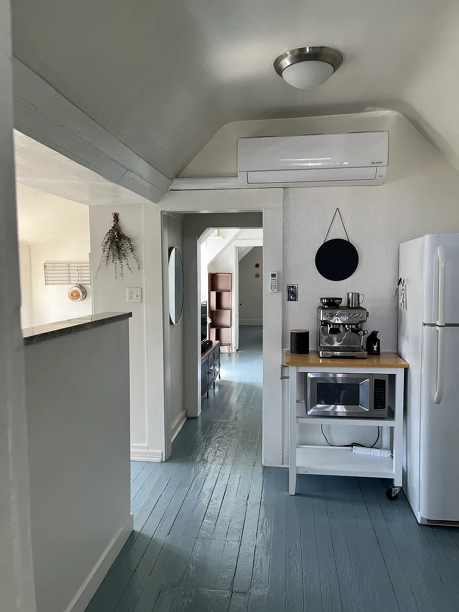 Rolling cart, fridge, air conditioner - 3820 Meade St #2