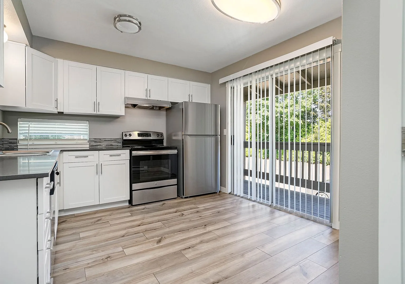 249-Nola Place Apartments — Photo 3