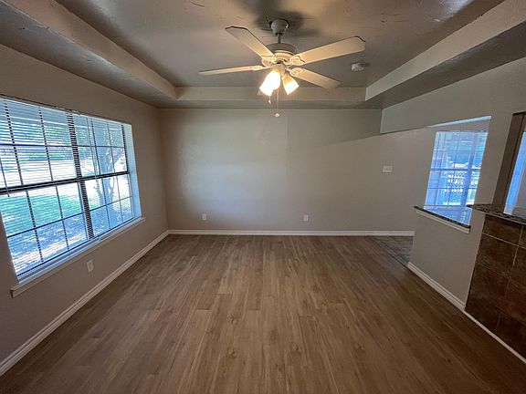 4th image of 827 Quinette Dr