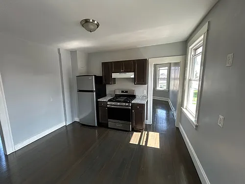 26 Arlington St #2 Photo 1