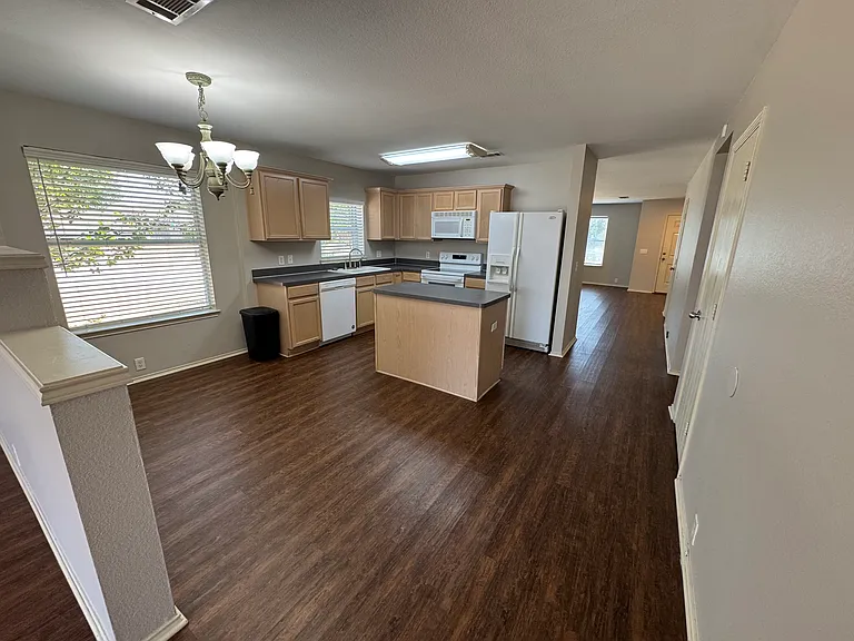 4501 Blue Jay Ln — Photo 13