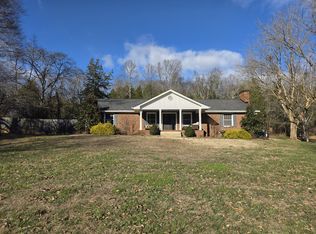 811 Hogans Branch Rd, Hendersonville, TN 37075