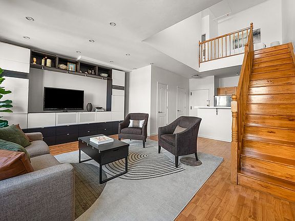 4th image of 895 Myrtle Ave APT 4B