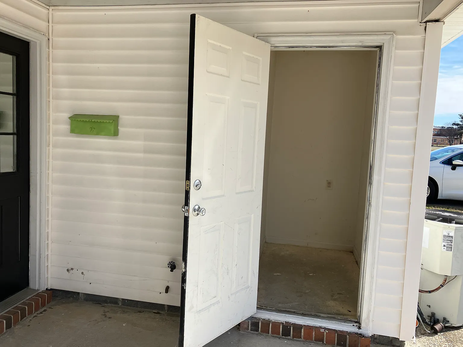2 bed, 1.5 bath, 1100 sqft, $1,655 — Photo 4