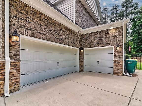 5th image of 118 Noble Ct
