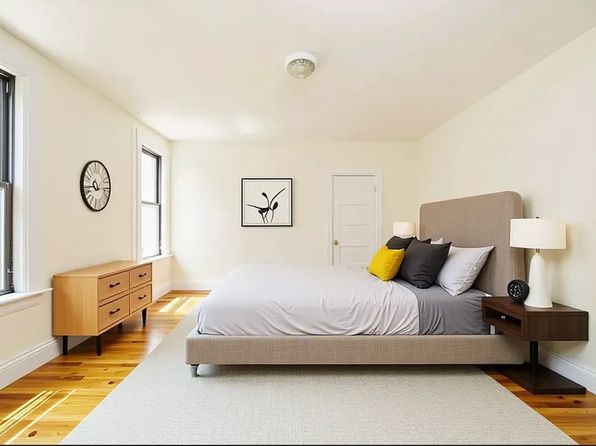 201 E 30th St APT 67