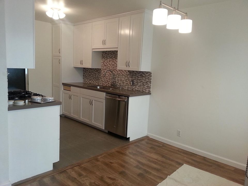 1st image of 615 N Flores St APT 1
