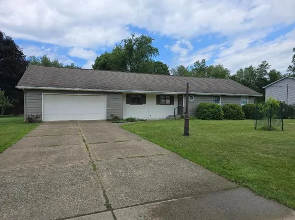 16 Duke Dr, Warren, PA 16365