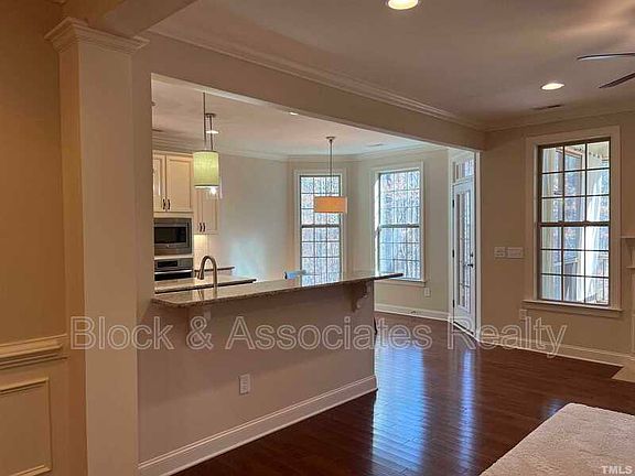 3rd image of 2688 Lake Waccamaw Trl