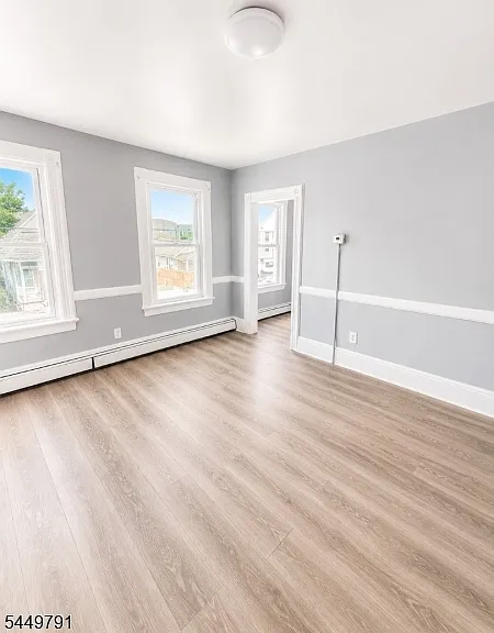 2 bed, 1.0 bath, 500 sqft, $1,800 — Photo 4