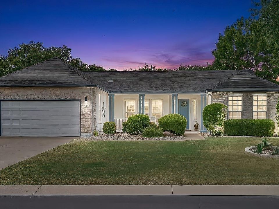 1st image of 101 Vinca Dr