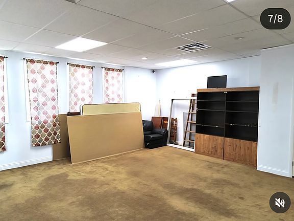5th image of 2078 Belmont St