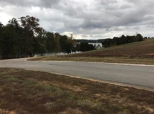 839 Starboard Dr, Lenoir City, TN 37772