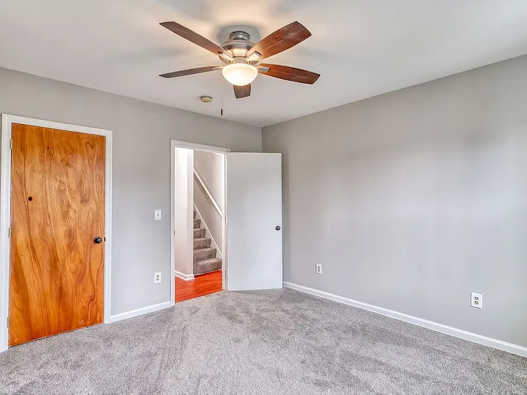515 Seneca St — Photo 17