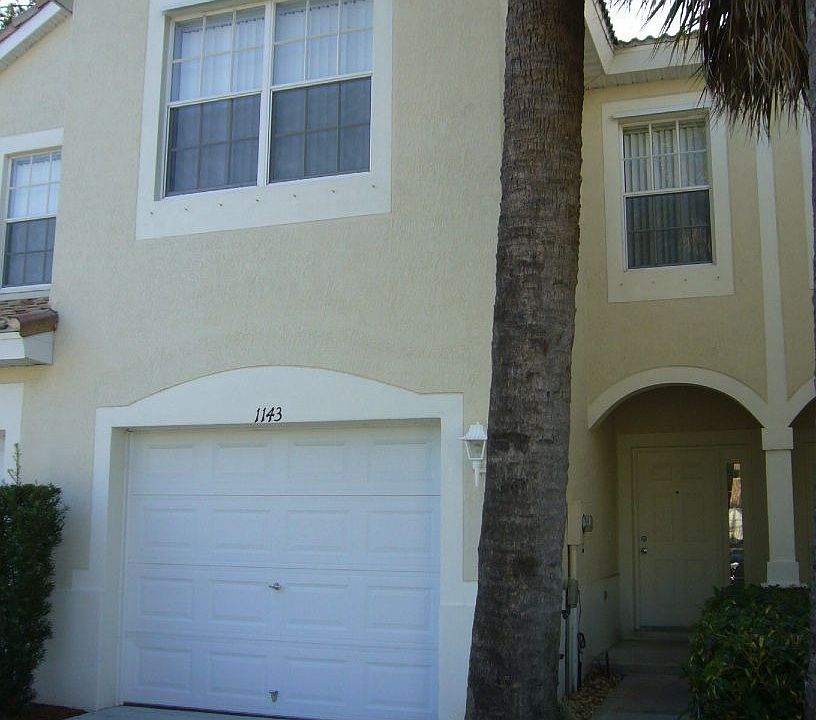 1st image of 1143 Woodfield Ct
