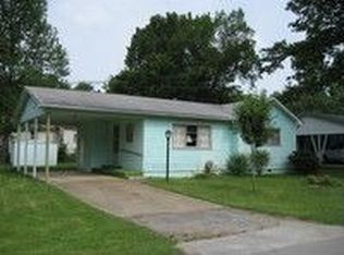 1106 Fair St, Cassville, MO 65625