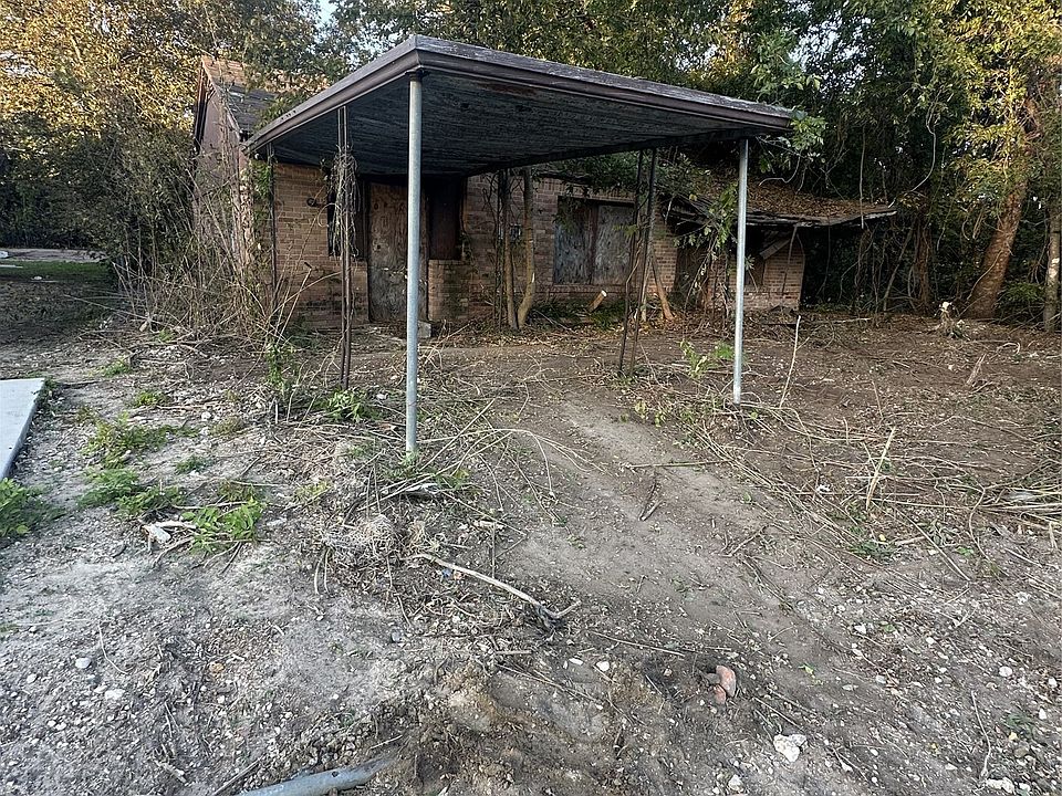 1st image of 431 Well St