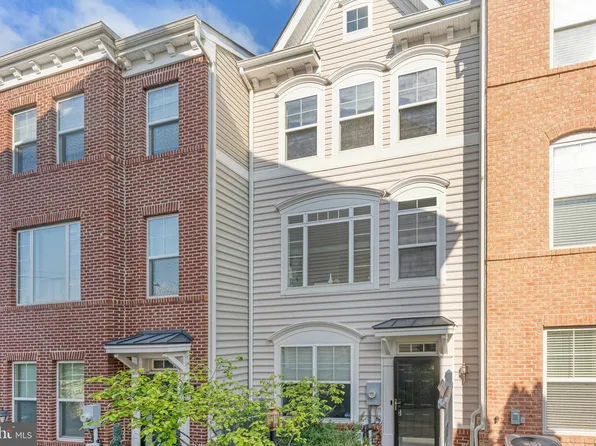 620 Ava Cir NE, Washington, DC 20017