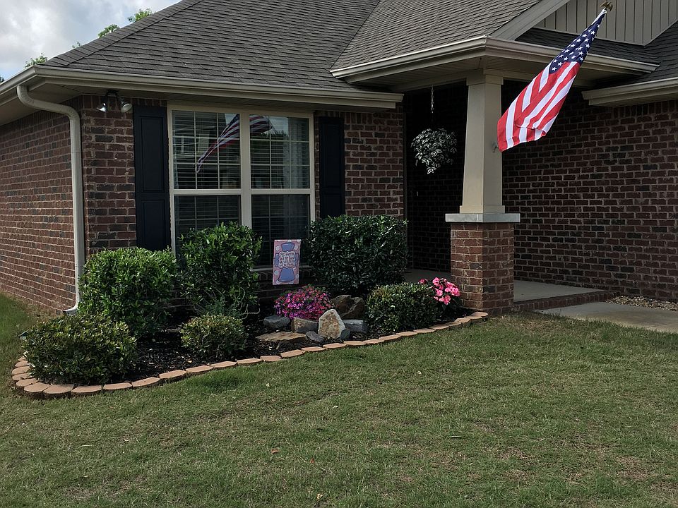 1st image of 3268 River Crest Dr S