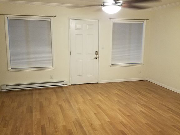2nd image of 1351 Castlemont Ave #9