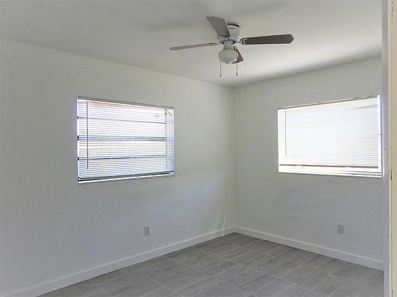 5th image of 4951 NW 170th St