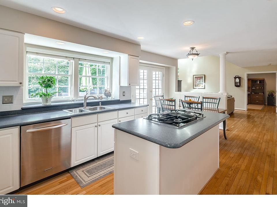 217 Saint Anthonys Dr, Moorestown, NJ 08057 Zillow