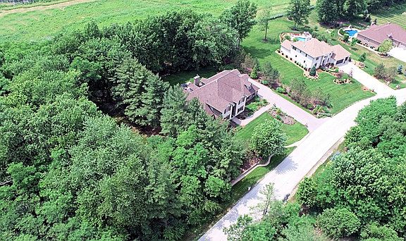 5th image of 17948 S Hunt Club Dr