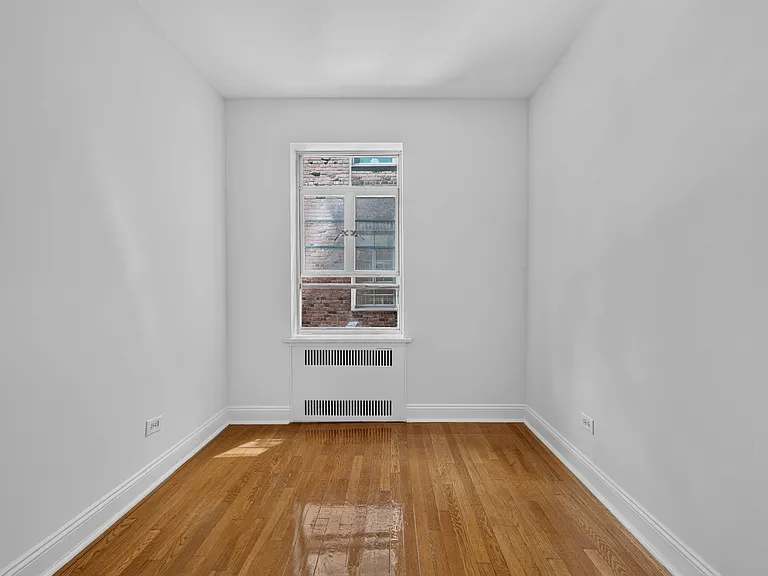 150 Greenway Ter #24W — Photo 10