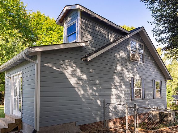 4th image of 200 Boardman Ave