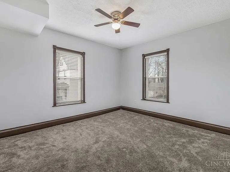 3481 Montgomery Rd — Photo 15