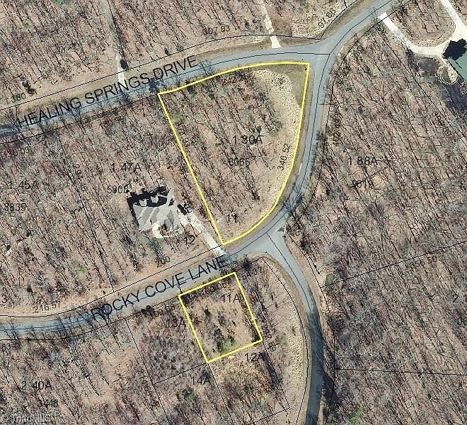 1st image of 130 Rocky Cove Ln
