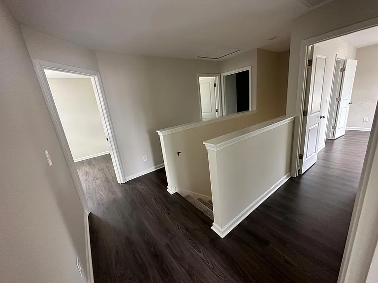440 Couples Dr — Photo 8