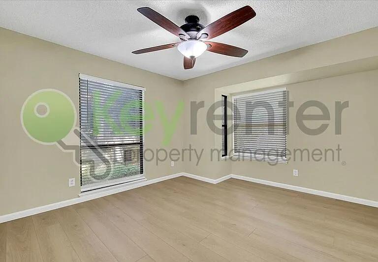 600 Del Verde Cir #2 — Photo 13