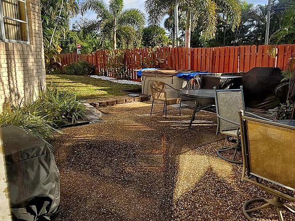 5th image of 2308 Bayview Drive