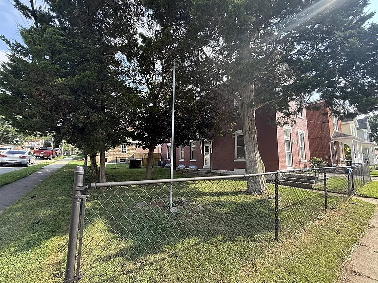 101 Shelby St — Photo 27