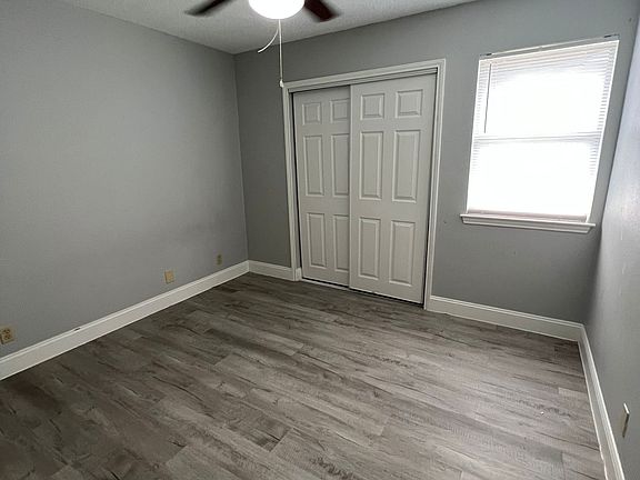 5th image of 10641 Starcrest Dr #10643