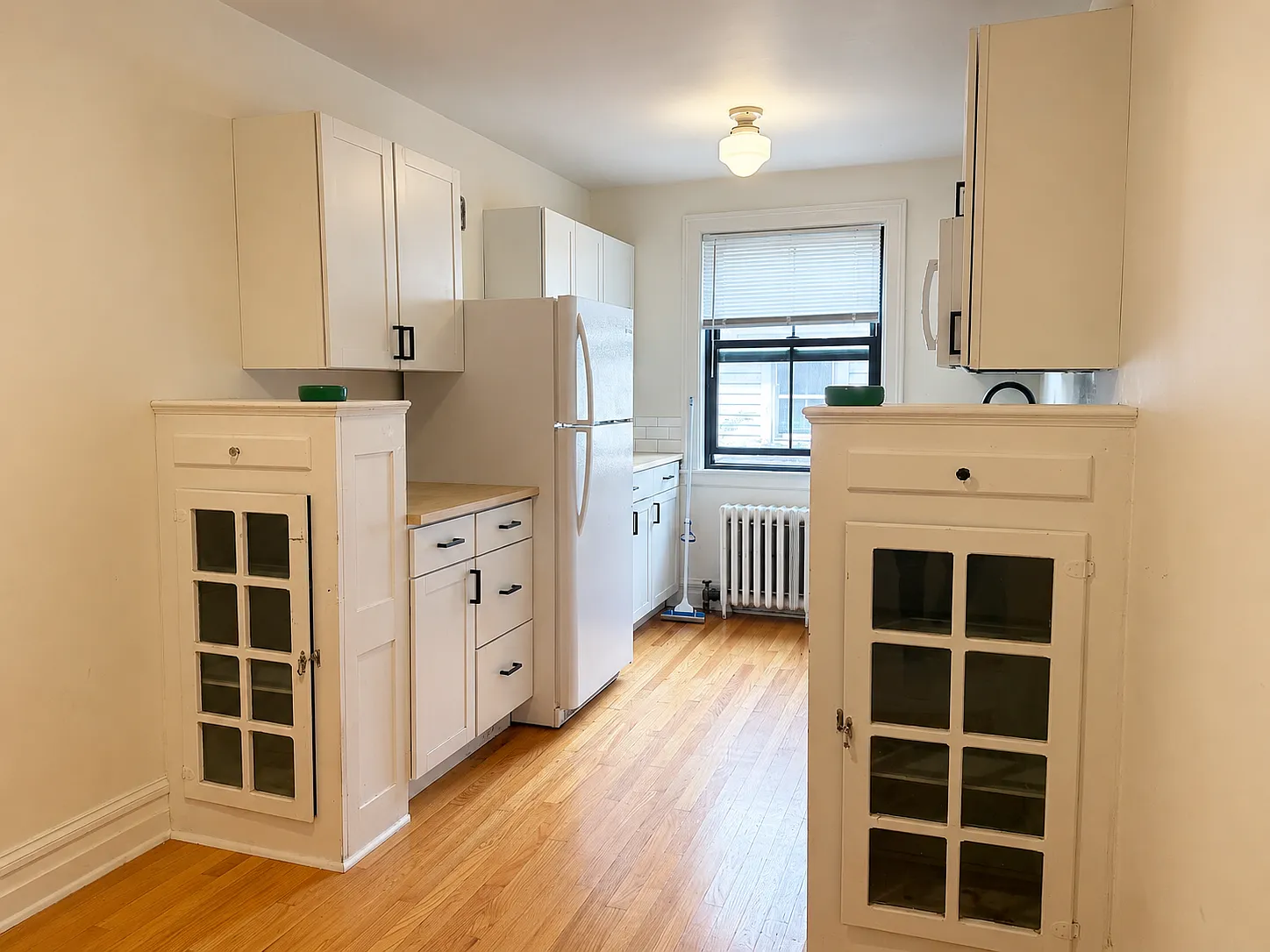 2 bed, 900 sqft, $1,475 — Photo 2