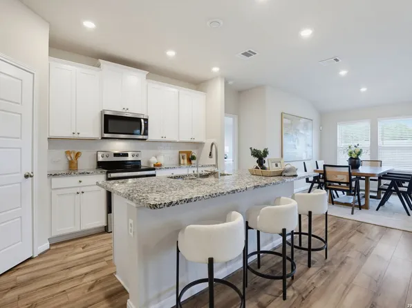 3095 Mondavi, Schertz, TX 78154