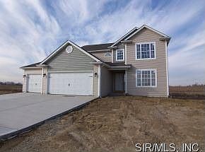 2nd image of 636 Willowbrook Way