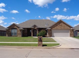 2203 SW 55th St, Lawton, OK 73505