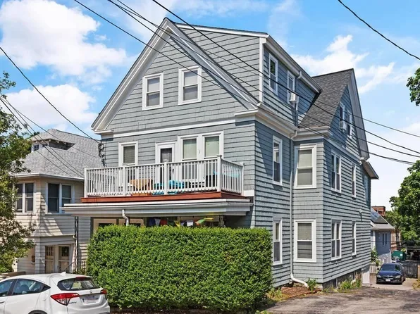 38 Kittredge St #3, Roslindale, MA 02131